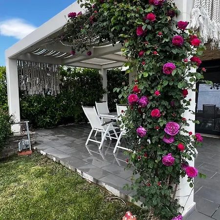 Eva Dikella Villa *